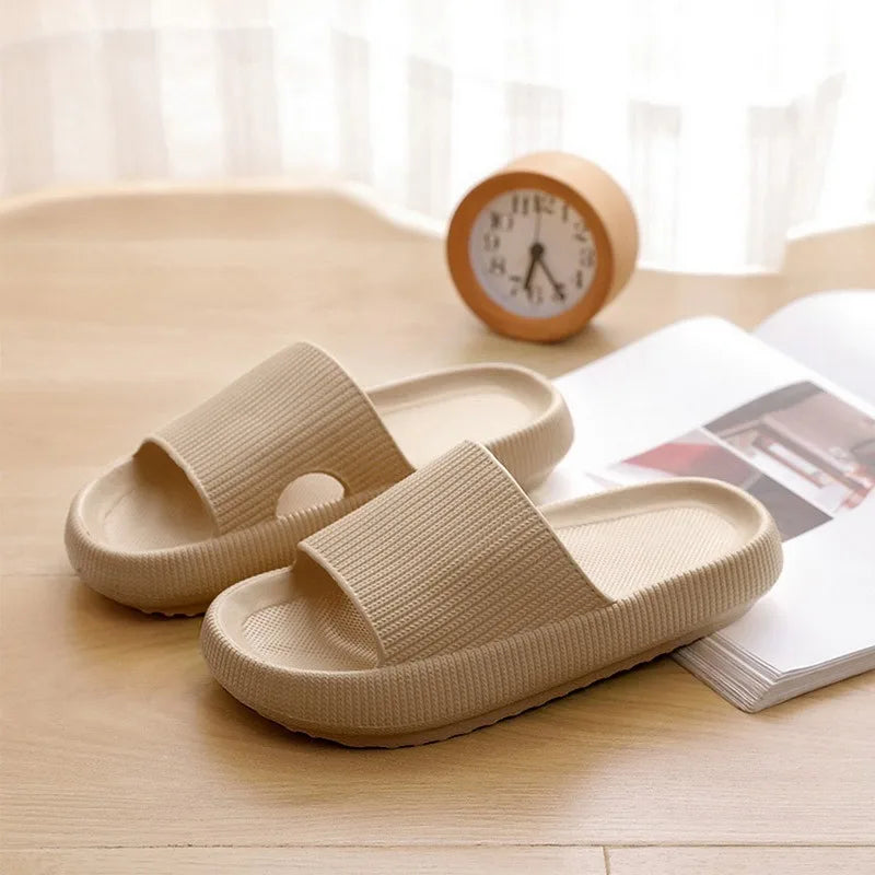 Summer Slippers For Men Women Soft Slippers Indoor Home Slides Cloud Slipper Men Flat Sandals Beach Shoes Man Male Flip Flops