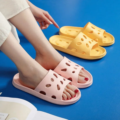Summer Slippers For Men Women Soft Slippers Indoor Home Slides Cloud Slipper Men Flat Sandals Beach Shoes Man Male Flip Flops
