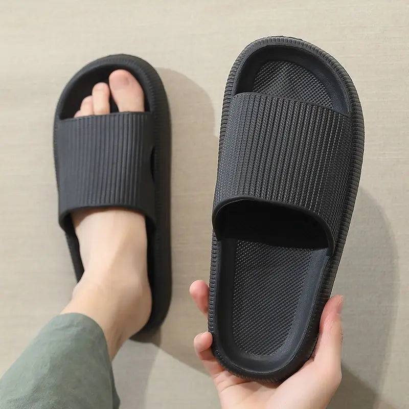 Summer Slippers For Men Women Soft Slippers Indoor Home Slides Cloud Slipper Men Flat Sandals Beach Shoes Man Male Flip Flops