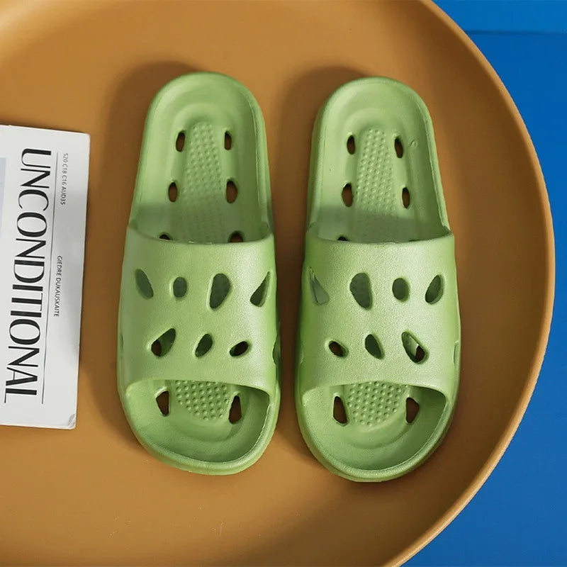 Summer Slippers For Men Women Soft Slippers Indoor Home Slides Cloud Slipper Men Flat Sandals Beach Shoes Man Male Flip Flops