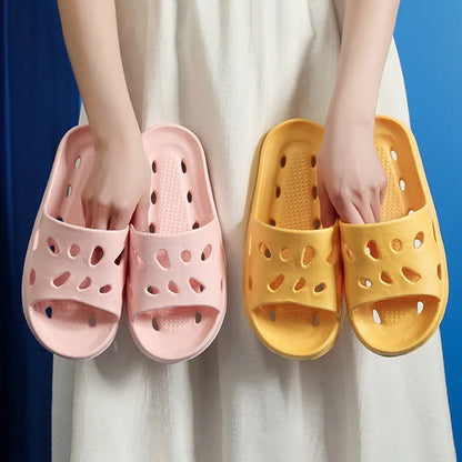 Summer Slippers For Men Women Soft Slippers Indoor Home Slides Cloud Slipper Men Flat Sandals Beach Shoes Man Male Flip Flops