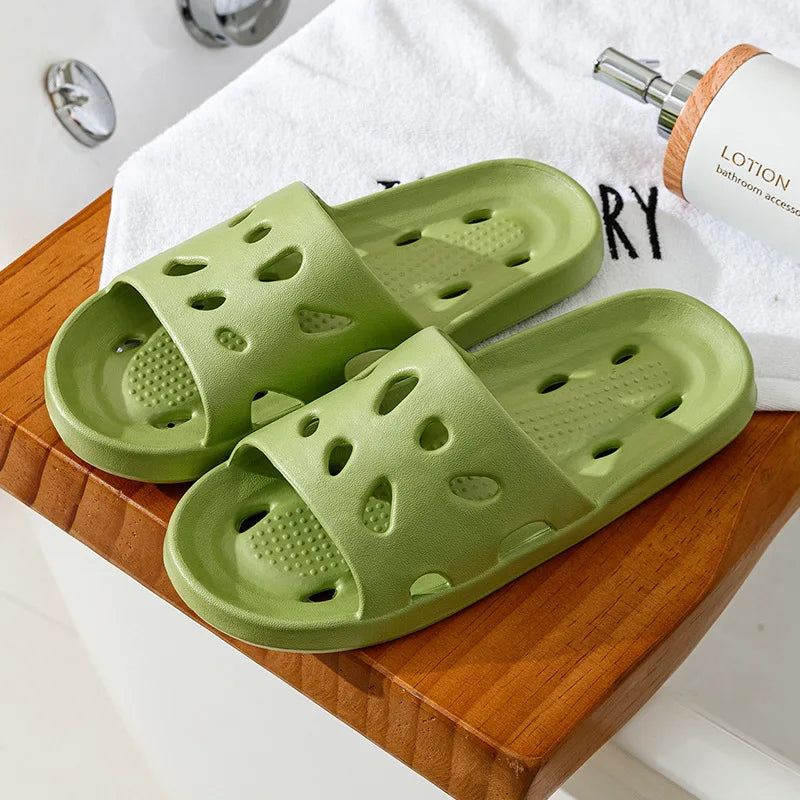 Summer Slippers For Men Women Soft Slippers Indoor Home Slides Cloud Slipper Men Flat Sandals Beach Shoes Man Male Flip Flops
