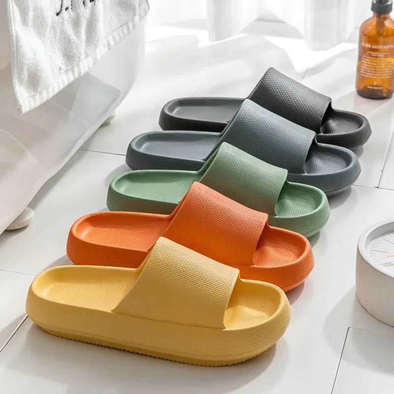 Summer Slippers For Men Women Soft Slippers Indoor Home Slides Cloud Slipper Men Flat Sandals Beach Shoes Man Male Flip Flops
